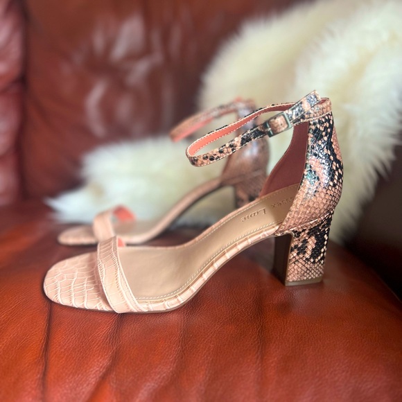 Essex Lane Pink Salmon Snakeskin Heels with Straps Comfortable Classy Size 8M - Picture 2 of 8